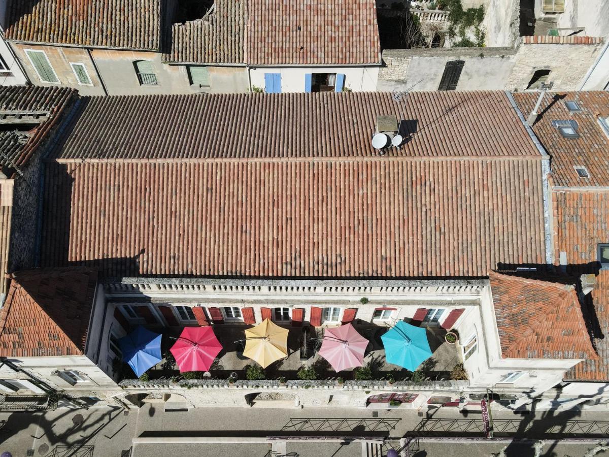 Hotel Des Artistes Tarascon Exterior foto